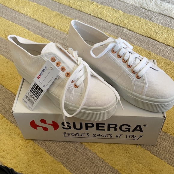 2730 COTCOLOROPEW Sneaker in Total White
Superga - Picture 8 of 9